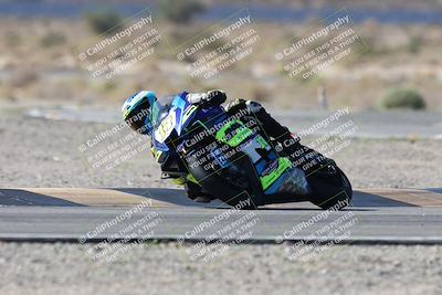media/Oct-05-2025-CVMA (Sun) [[beeef4f201]]/Race 2-Supersport Middleweight/